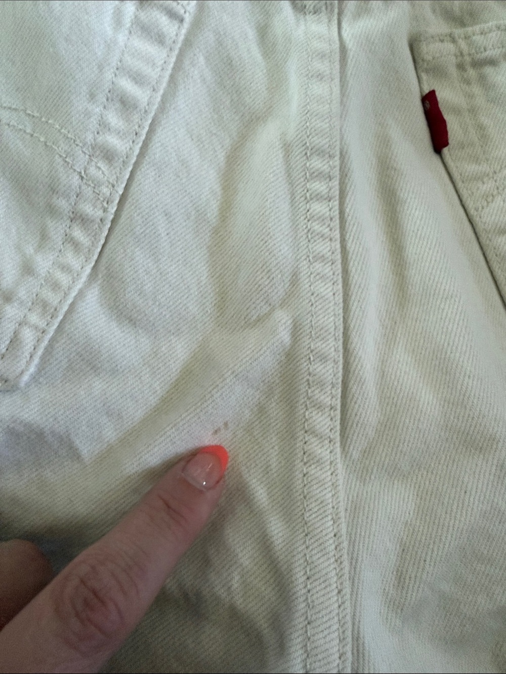 Levi's 501 White High-Rise Denim Shorts - Picture 5 of 5